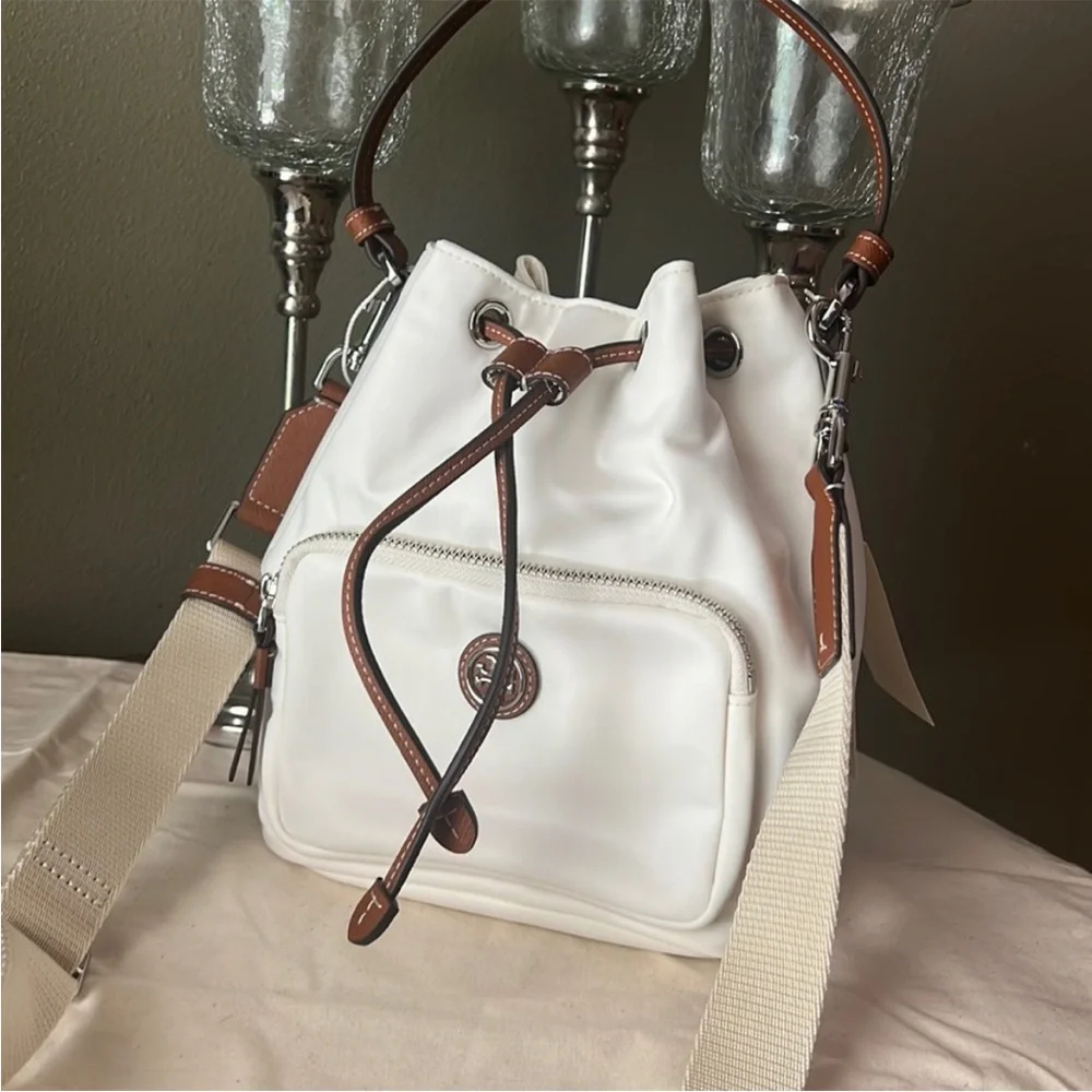 Tory Burch nylon bucket bag - Picture 2 of 9